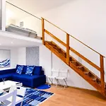 Cosy two bedroom flat in Rottenbiller str,Sky