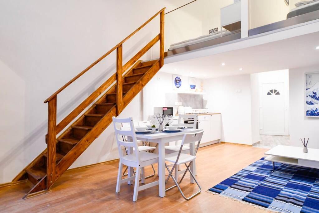 Lejlighed Cosy Two Bedroom Flat In Rottenbiller Str,sky